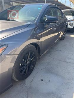 تۆیۆتا کامری